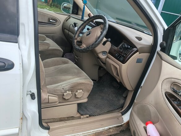 2001 Mazda MPV II (LW), белый, 220000 рублей - вид 4