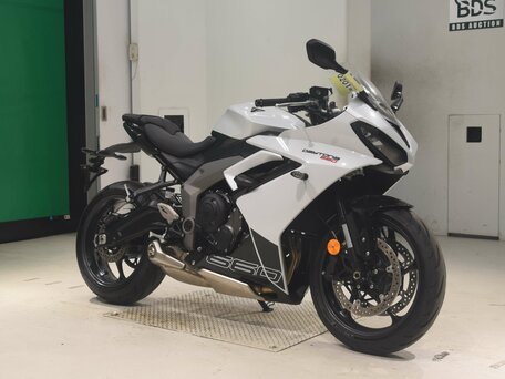 2024 Triumph Daytona 660, белый, 850000 рублей, вид 1