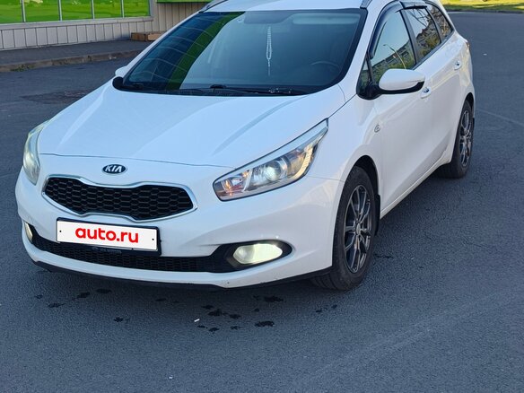 2015 Kia Ceed II, белый, 1010000 рублей