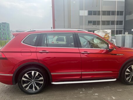 2021 Volkswagen Tiguan L II Рестайлинг (China Market), красный, 3300000 рублей, вид 4