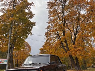 2010 Lada (ВАЗ) 2105, пурпурный, 290000 рублей, вид 2