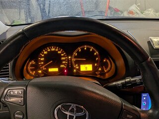 2008 Toyota Avensis II Рестайлинг, серебристый, 900000 рублей, вид 3