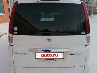 2008 Nissan Serena III (C25), белый, 999990 рублей, вид 3
