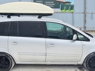 2013 Opel Zafira B Рестайлинг, серебристый, 1100000 рублей, вид 2