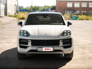 2023 Porsche Cayenne III Рестайлинг, белый, 12700000 рублей, вид 4