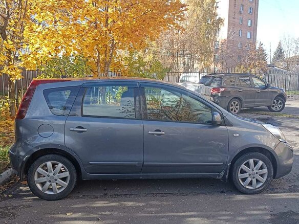 2010 Nissan Note I Рестайлинг, серый - вид 4