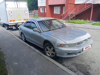 2000 Mitsubishi Galant VIII Рестайлинг, серебристый, 155000 рублей, вид 1