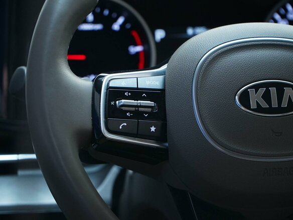 2020 Kia Carnival IV, чёрный - вид 14
