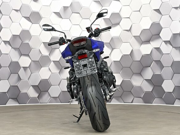 2024 Yamaha MT-09 (FZ-09), синий, 1249000 рублей - вид 5
