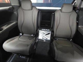 2025 Kia Carnival IV Рестайлинг, серебристый, 5409000 рублей, вид 5