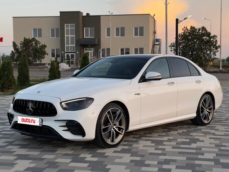 2020 Mercedes-Benz E-Класс AMG 53 AMG V (W213) Рестайлинг, белый, 7200000 рублей, вид 3