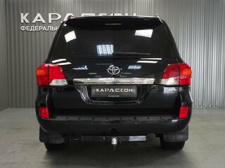 2014 Toyota Land Cruiser 200 Series Рестайлинг 1, чёрный, 3190000 рублей, вид 4