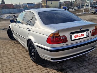 2001 BMW 3 серии 320i IV (E46), серебристый, 530000 рублей, вид 4
