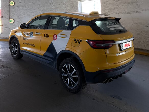 2023 Geely Coolray I, жёлтый, 990000 рублей - вид 3