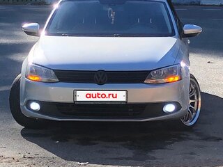 2012 Volkswagen Jetta VI, серебристый, 755000 рублей, вид 4