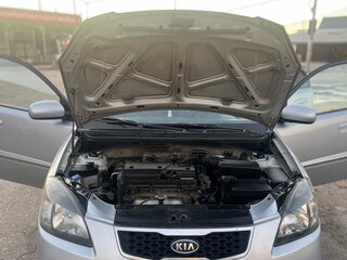 2010 Kia Rio II Рестайлинг, серый, 450000 рублей, вид 2