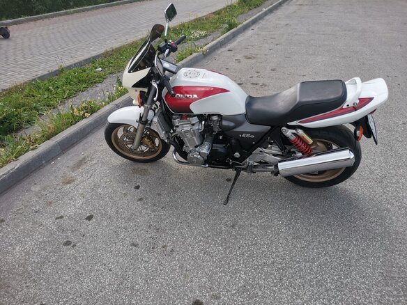 2000 Honda CB 1300, белый, 550000 рублей
