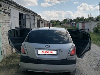 2006 Kia Rio II, серебристый, 298000 рублей, вид 4