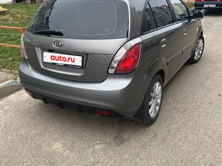 2010 Kia Rio II Рестайлинг, серебристый, 615000 рублей, вид 3