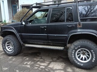 1996 Jeep Grand Cherokee I (ZJ) Рестайлинг, чёрный, 500000 рублей, вид 4