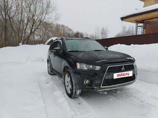 2010 Mitsubishi Outlander II Рестайлинг, чёрный, 899000 рублей, вид 2