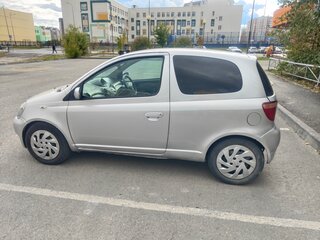 2000 Toyota Vitz I (P10), серый, 430000 рублей, вид 3