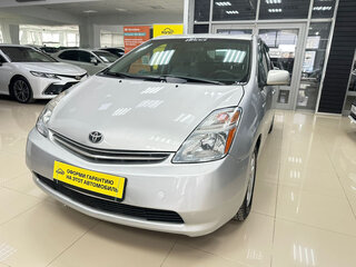 2006 Toyota Prius II Рестайлинг (XW20), серебристый, 690000 рублей, вид 3