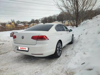 2018 Volkswagen Passat B8, белый, 1720000 рублей, вид 5