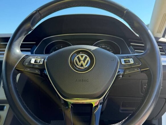 2015 Volkswagen Passat B8, белый, 1670000 рублей - вид 15