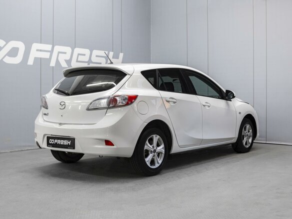 2013 Mazda 3 II (BL) Рестайлинг, белый - вид 1