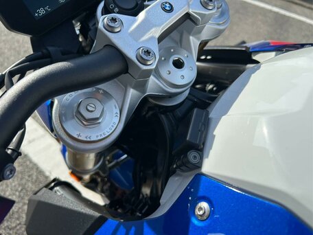 2024 BMW F 900 R, синий, 1177000 рублей, вид 3
