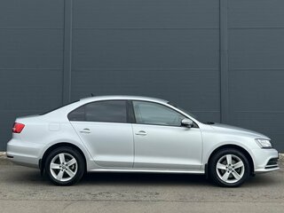 2015 Volkswagen Jetta VI Рестайлинг, серебристый, 1100000 рублей, вид 4
