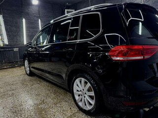 2019 Volkswagen Touran DSG7 II, чёрный, 2250000 рублей, вид 5