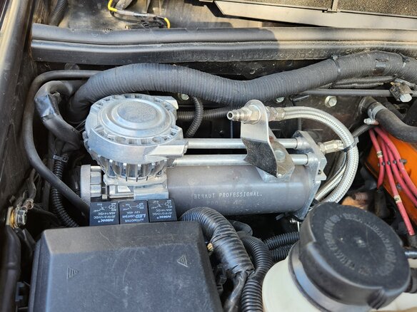 2003 Land Rover Discovery II, чёрный, 6000000 рублей - вид 14