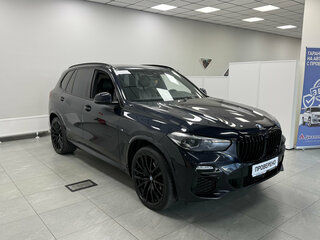 2020 BMW X5 25d IV (G05/G18), чёрный, 5500000 рублей, вид 3