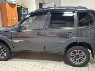 2014 Chevrolet Niva I Рестайлинг, коричневый, 700000 рублей, вид 4