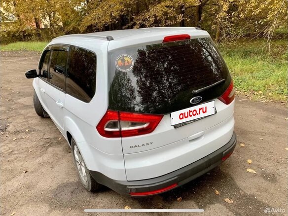 2011 Ford Galaxy II Рестайлинг, белый, 1000000 рублей - вид 7