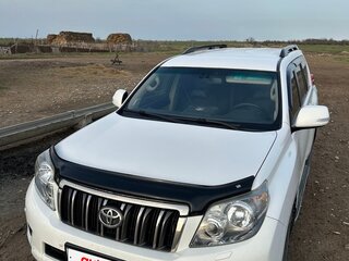 2010 Toyota Land Cruiser Prado 150 Series, белый, 2520000 рублей, вид 2