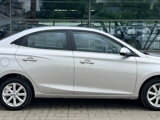 2025 Changan Alsvin, серебристый, 2119900 рублей, вид 4