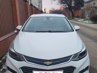 2017 Chevrolet Cruze II, белый, 1100000 рублей, вид 3