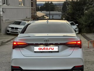 2022 Toyota Avalon V, белый, 3280000 рублей, вид 5