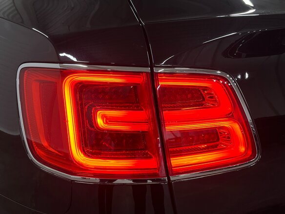 2017 Bentley Bentayga I, чёрный - вид 15