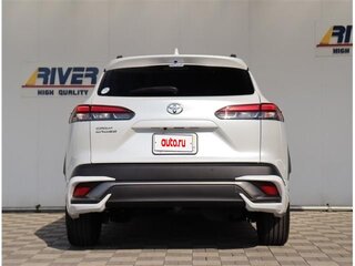 2023 Toyota Corolla Cross I, белый, 2155055 рублей, вид 4