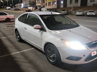 2008 Ford Focus II Рестайлинг, белый, 450000 рублей, вид 3