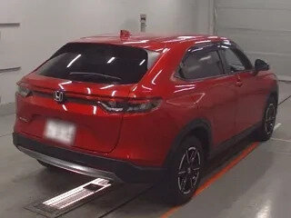 2021 Honda Vezel II, красный, 1860000 рублей, вид 4