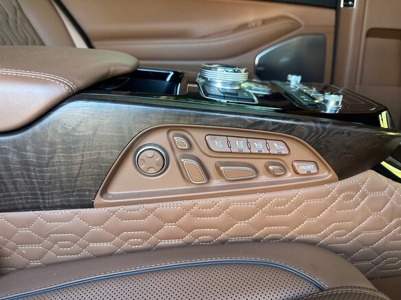 2020 Genesis G90 Limousine I Рестайлинг, чёрный, 6950000 рублей - вид 17