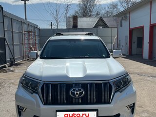 2018 Toyota Land Cruiser Prado 150 Series Рестайлинг 2, белый, 5700000 рублей, вид 3