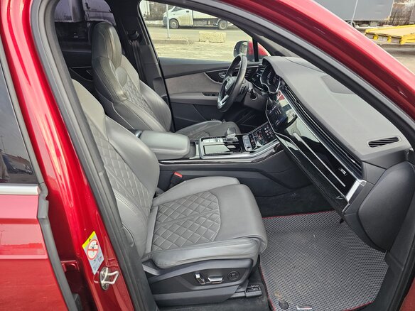 2020 Audi Q7 45 TDI II (4M) Рестайлинг, красный, 4950000 рублей - вид 11