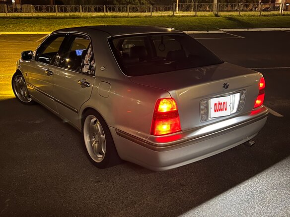 1999 Toyota Progres, серый, 750000 рублей - вид 1