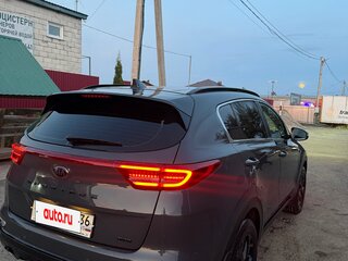 2022 Kia Sportage IV Рестайлинг, серый, 2900000 рублей, вид 5